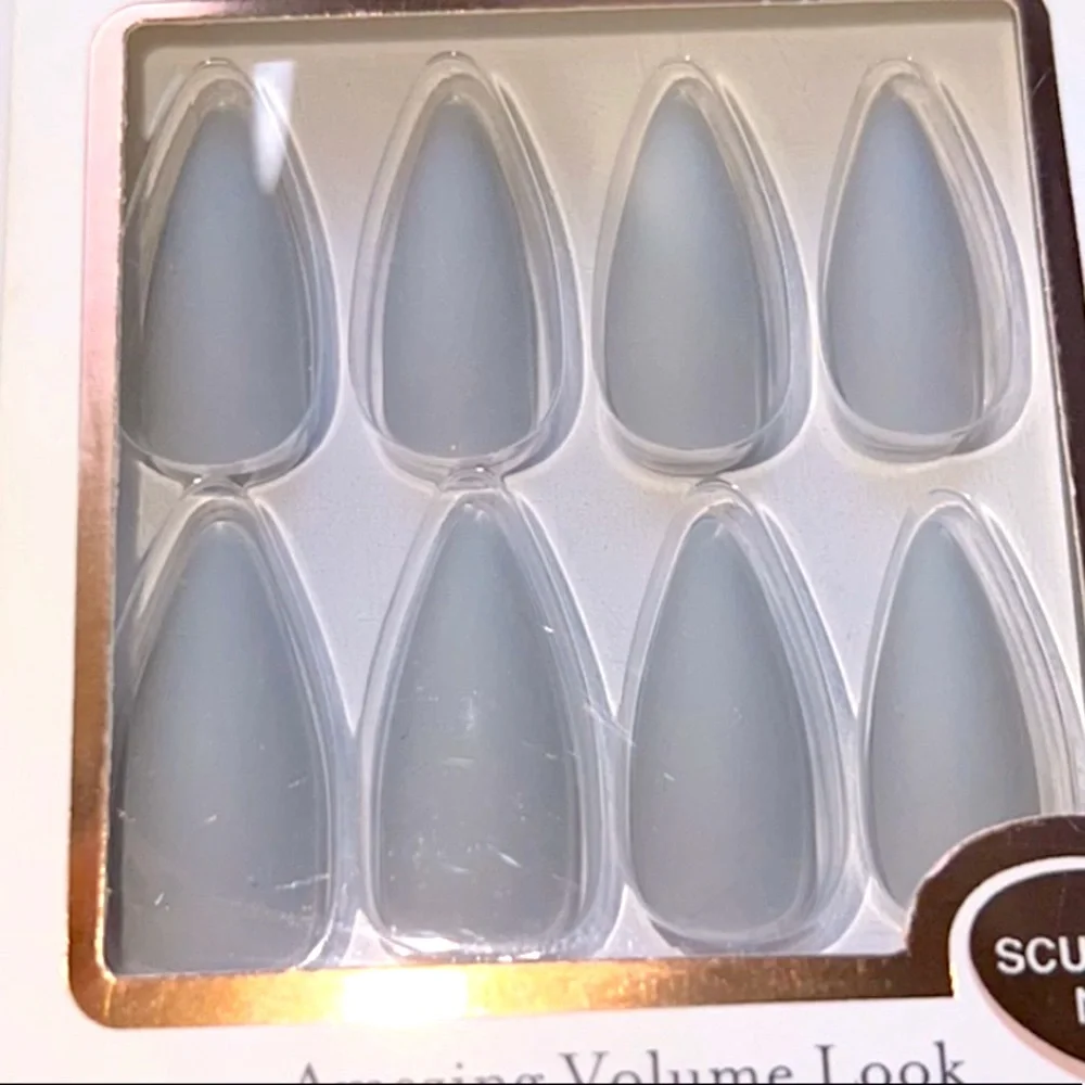 KISS Gel Fantasy High Volume Gel Nails